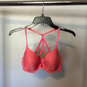 Victoria's Secret Front Closure Strappy Bra!
